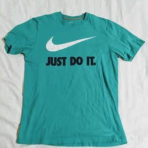 Nike T-Shirt